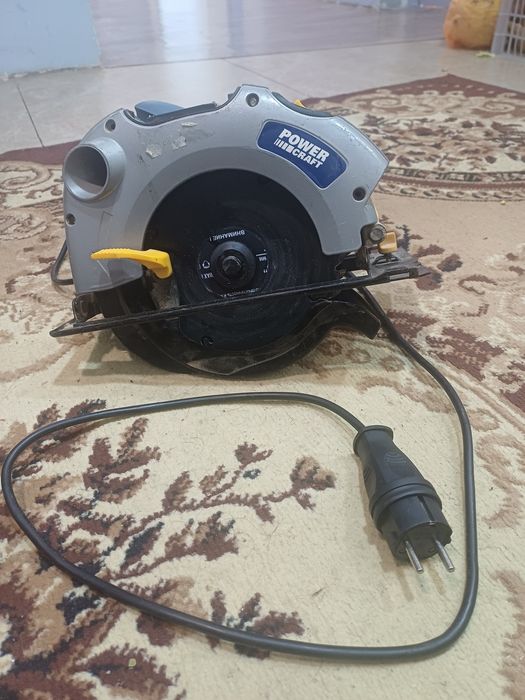 Дисковая пила (пчелка)