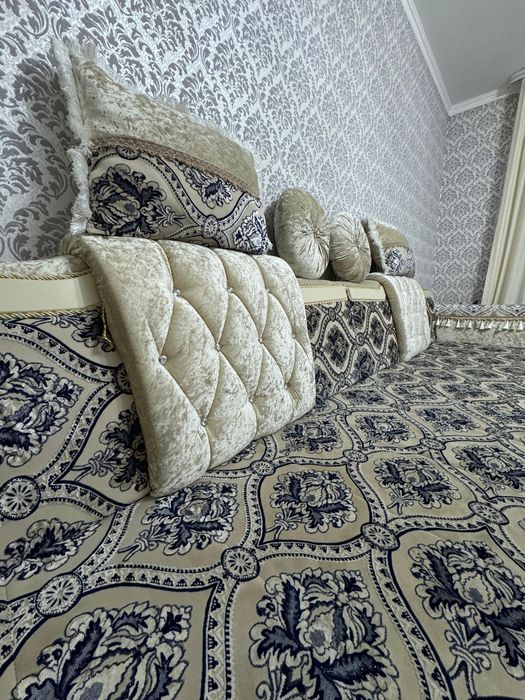 Продам диван в хорошем состоянии