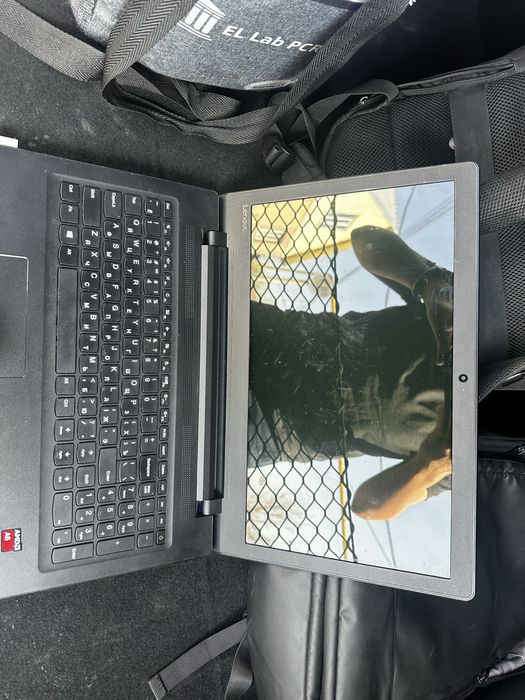 Продам ноутбук срочно