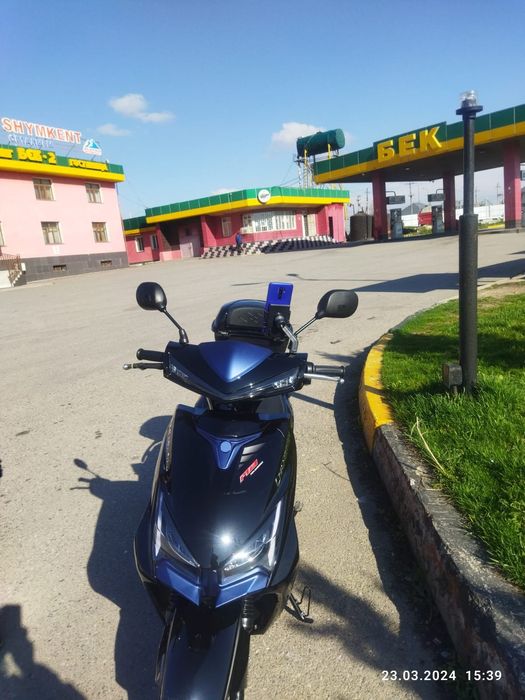 Мопед М8 и экипировка