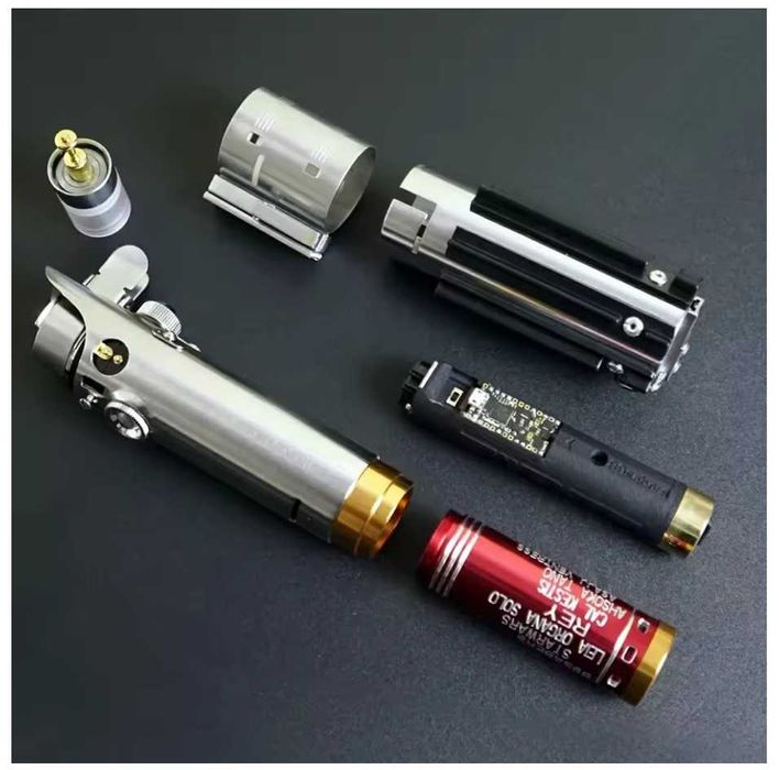 Sabie Star Wars Ep7 Graflex Neopixel cu Proffie 3.9 de la 89Sabers NOU