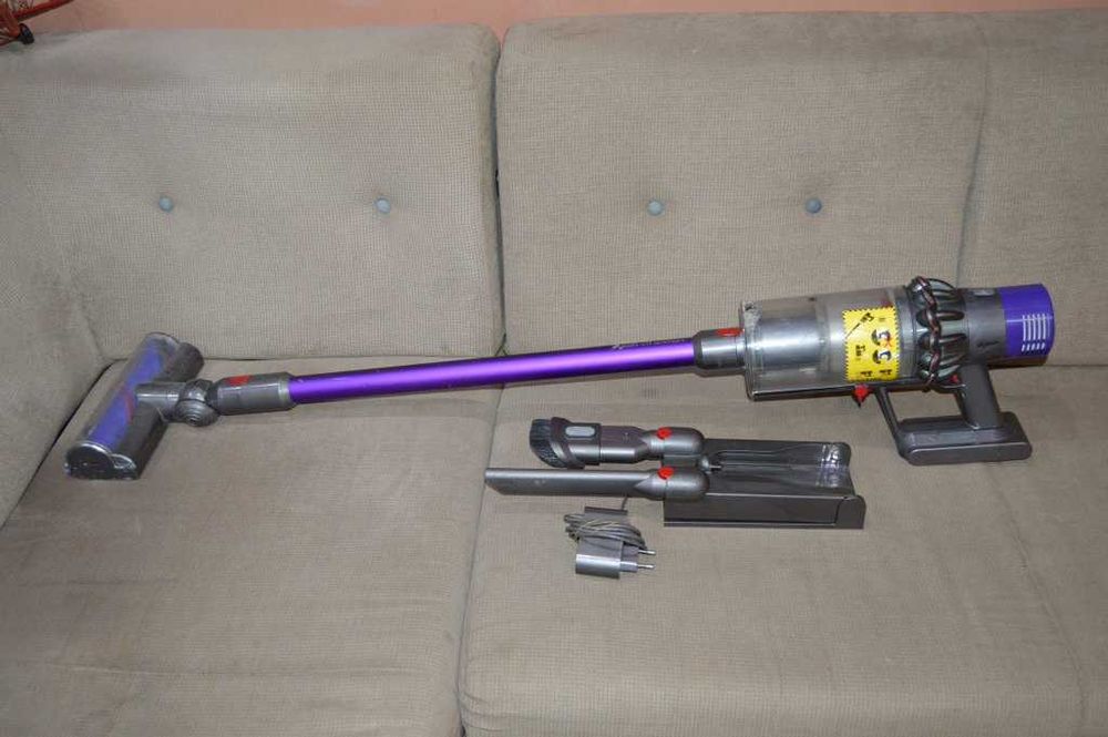 Aspirator vertical fără fir Dyson V11 Animal+ (Tijă mov, Accesorii + Încărcător)