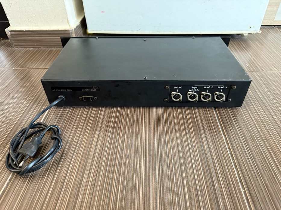 Еквалайзер Alecto