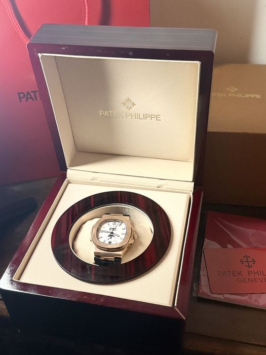 Patek Philippe Nautilus moonphase rosegold