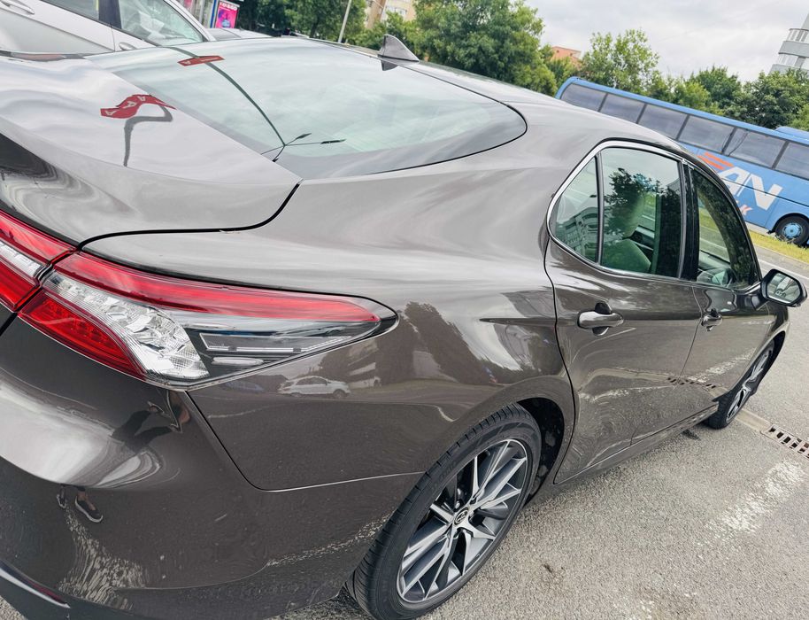 Toyota Camry Hybrid  2022, 93277 km