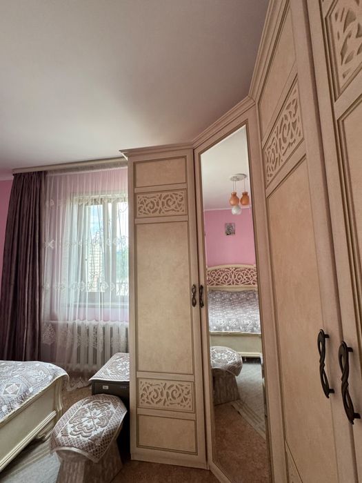 Продам спальный гарнитур