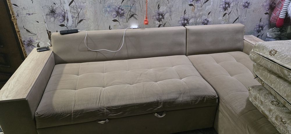 Диван хорошем состояние