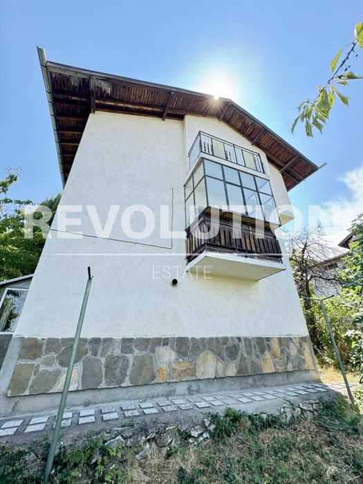 Продава се Къща в с. Марково, Област Пловдив - 135 кв.м за 2223 €/кв.м - Снимка #1