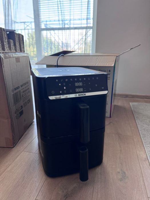 Air Fryer 6 Serie  12L - ЧИСТО НОВ