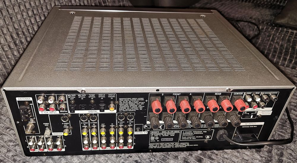 Sony STR-DB840 QS
Висок клас 5.1 receiver !
В отлично състояние !

160