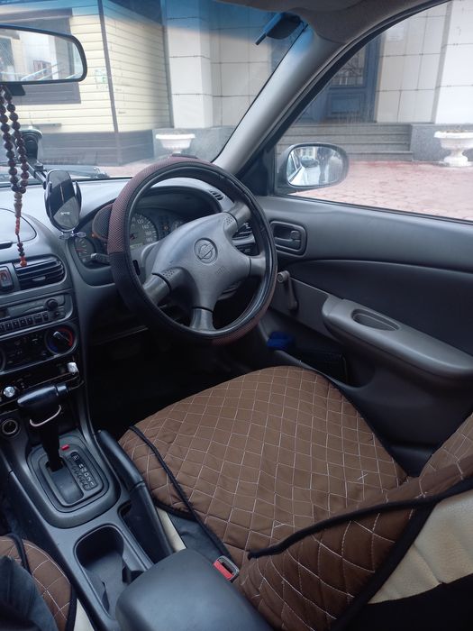 Продам Nissan Sunny на полном ходу