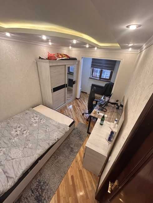 Продаётся 5-комнатная квартира на ул. Мустакиллик (Дархан)