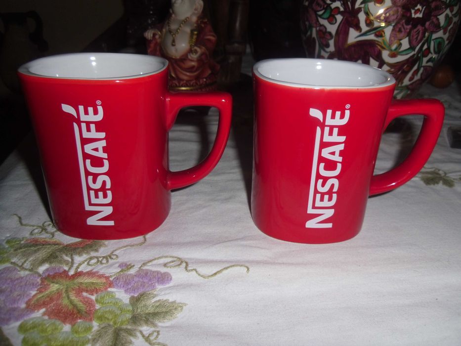 Nescafe ,cu fete, ed limitata