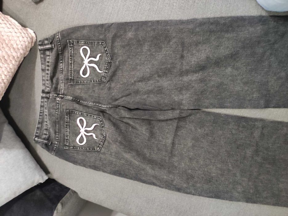 Различни модели дънки