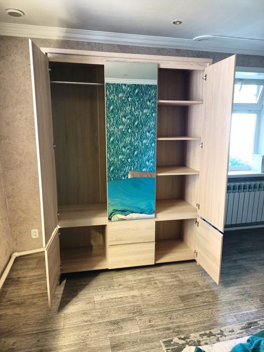 Продается шкаф для одежды