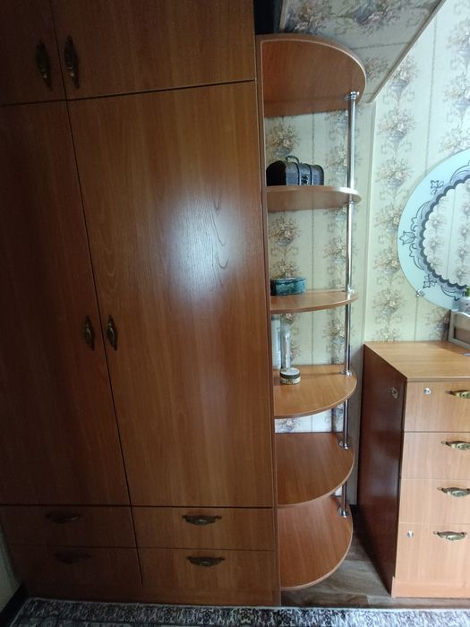 Полки продам. Срочно