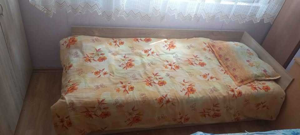 Продава се легло в отлично състояние