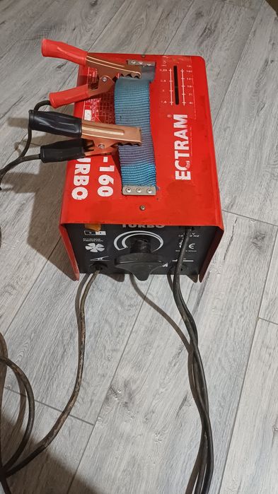 Robot de pornire si redresor