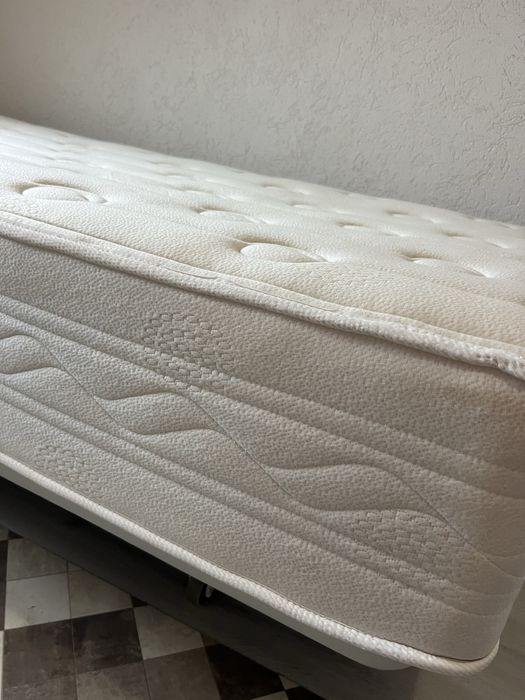 Paturi cu saltele profesionale pt hoteluri/pensiuni. Lichidare de stoc