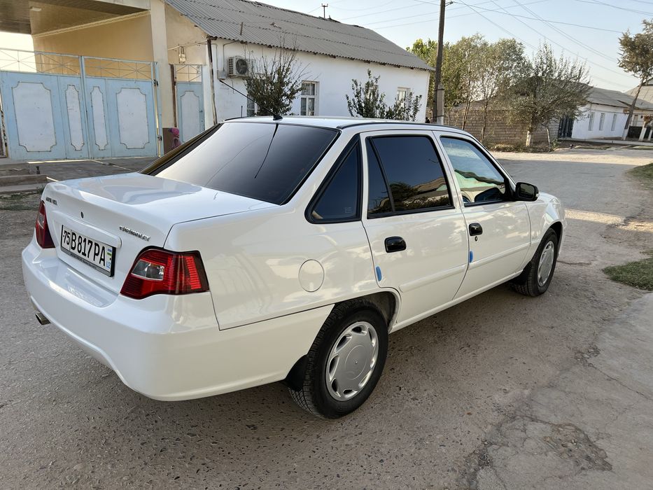 Nexia 2 1.6 lux kansaner