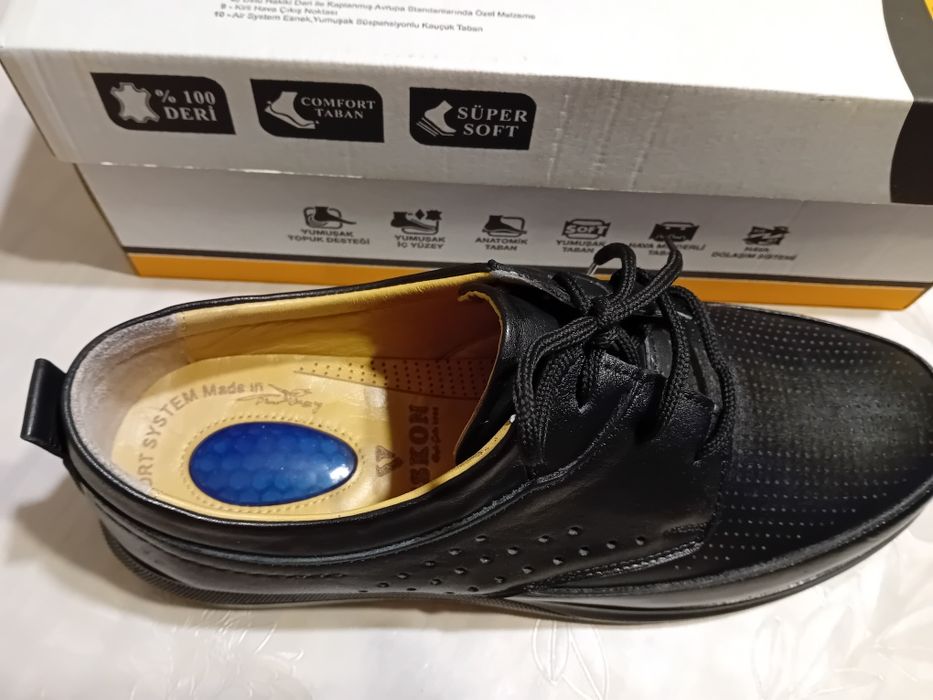 Чисто нови обувки 44 номер