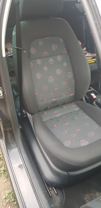 Scaune și banchetă Fabia1