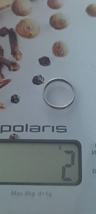 Серебряное кольцо и одна серьга