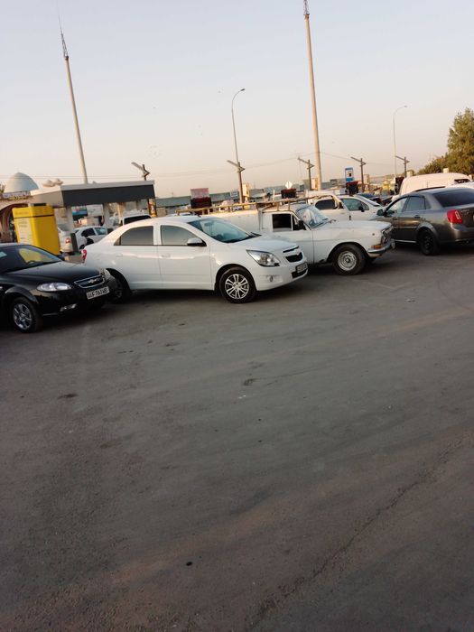 Volga pikap sotiladi 1981 yili