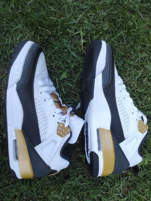 Jordan Spizike Low