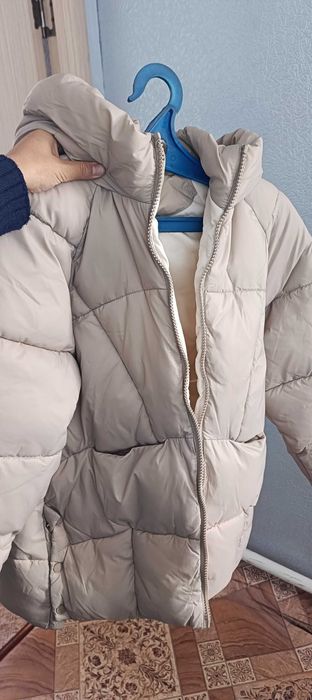 Продам куртку новую