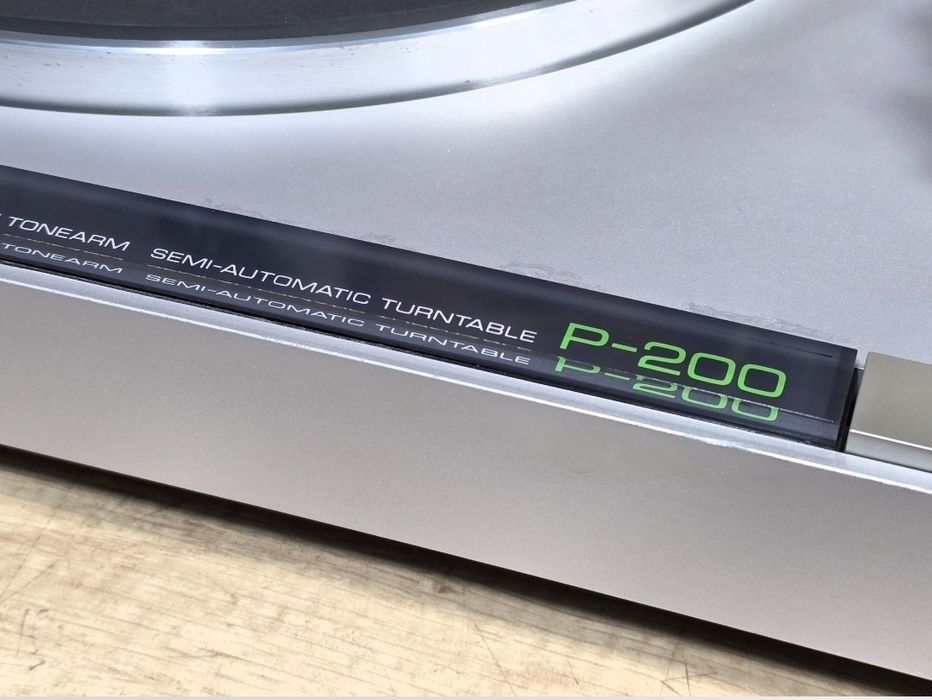 Pick-up YAMAHA P-200, semi-automat, silver, argintiu, made in Japan