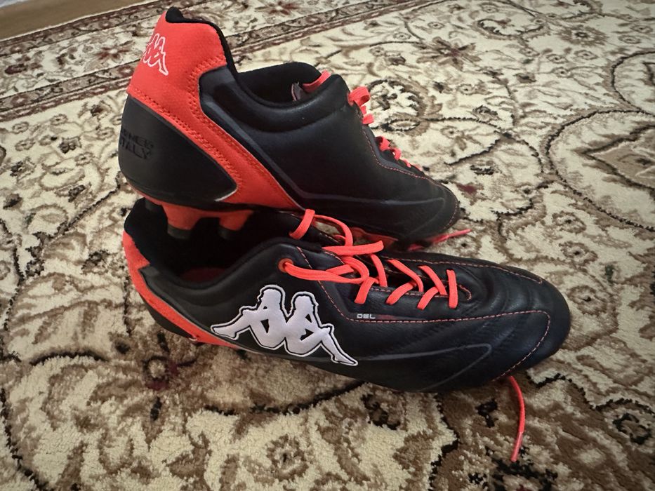 Бутсы футбольные