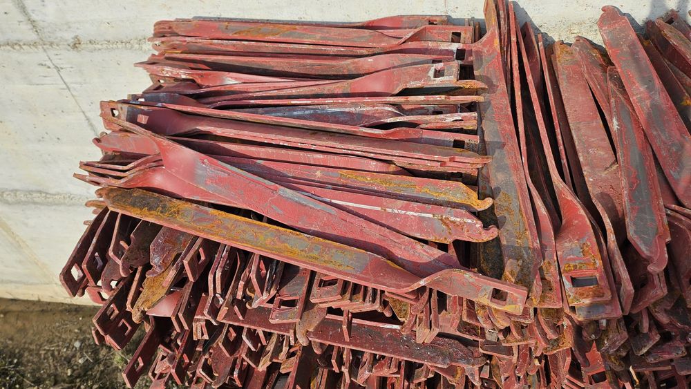 Panouri doka de 3m si montanți.