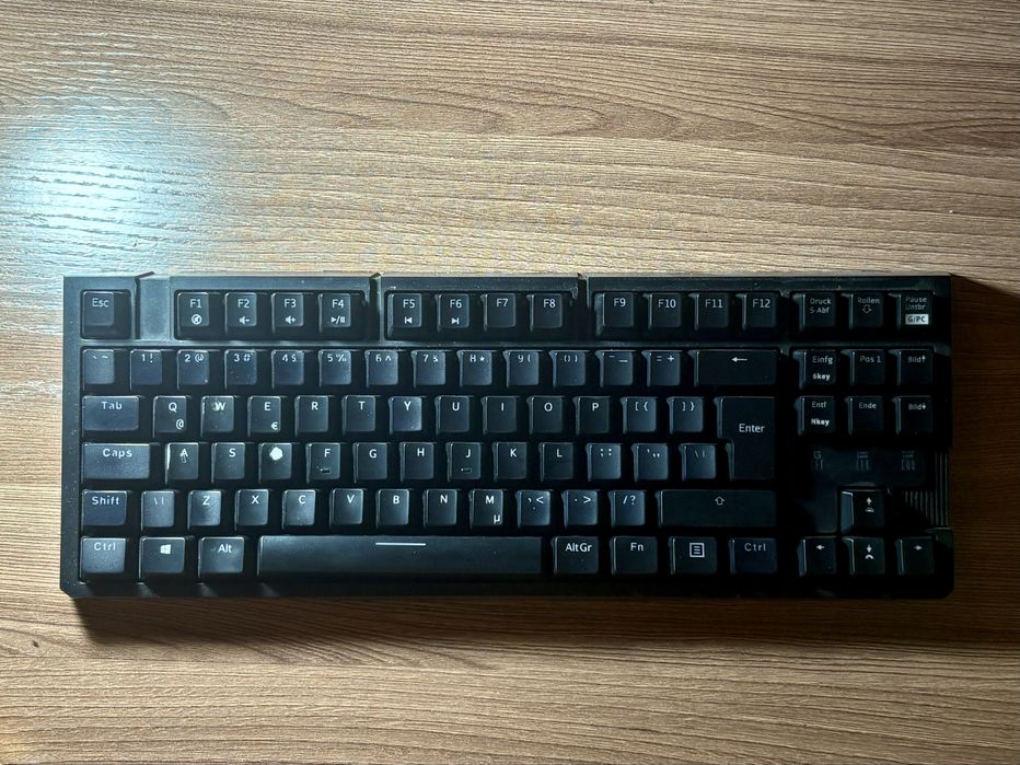 Клавиатура механика ASUS , модель нн , проводная на свитчах