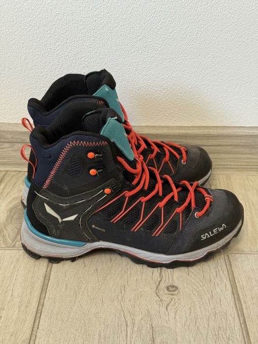 Bocanci de 3 sezoane femei Salewa Mountain Trainer Lite Mid GTX