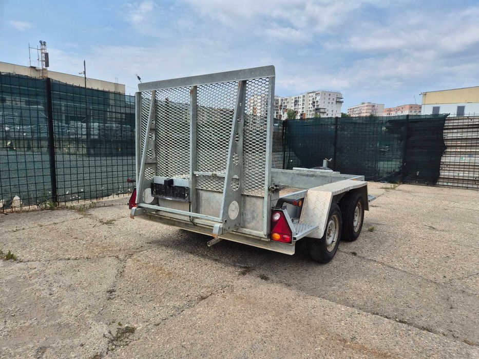 Remorca transport utilaje cu rampa