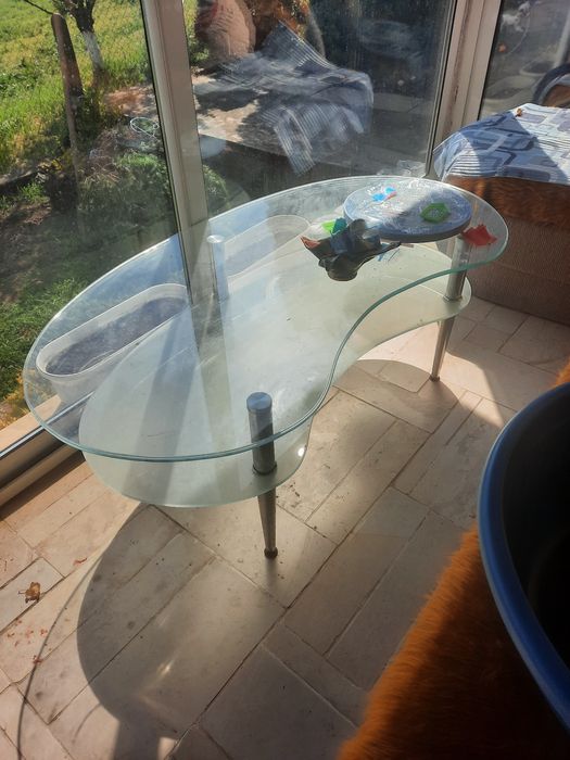 Холна маса-стъклена