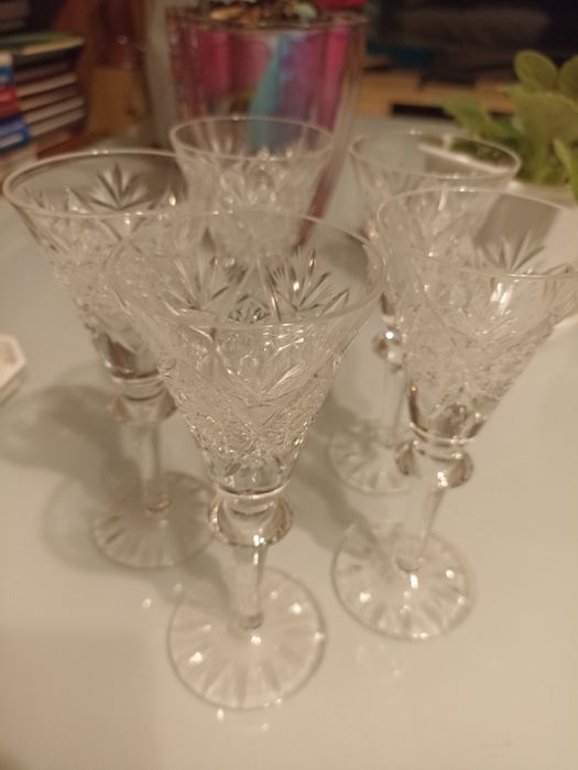 Сервизи - кристал, порцелан, стъкло