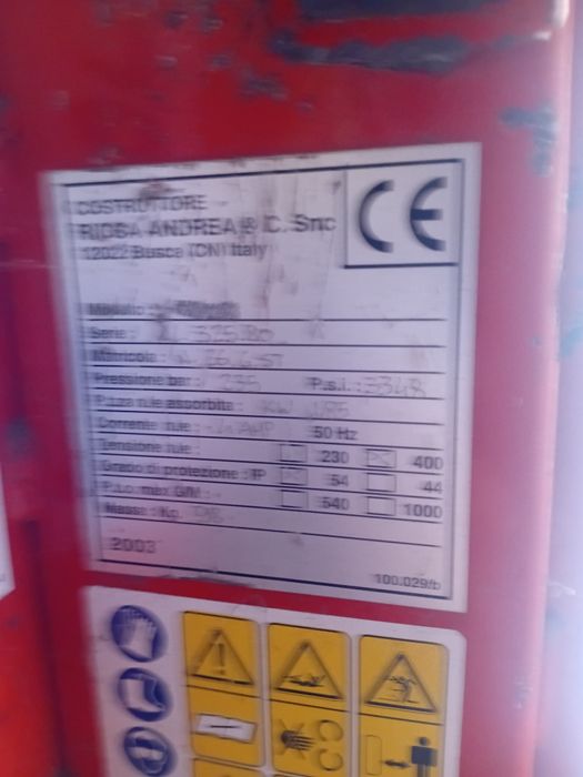 Crepator lemne hidraulic