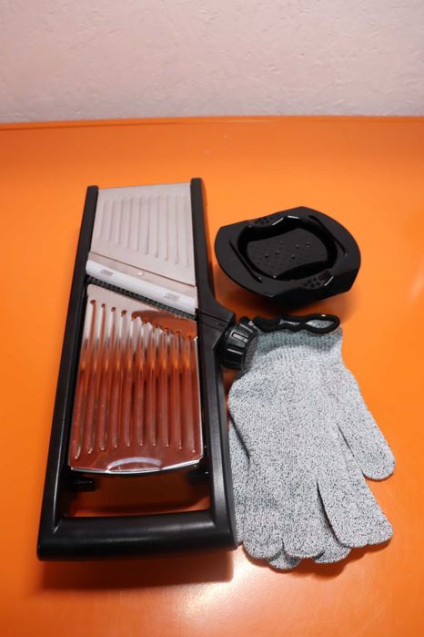 Професионално ренде за зеленчуци Milcea Mandoline Slicer 3 в 1