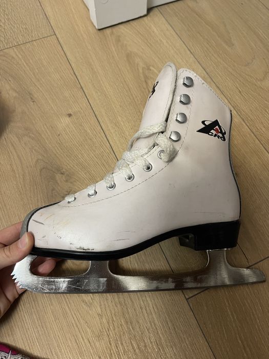 Коньки детские 34 размер