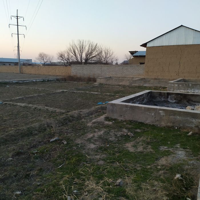 Xishrov qurgonida 7 sotiq yir maydoni sotiladi  20$ ming dollr