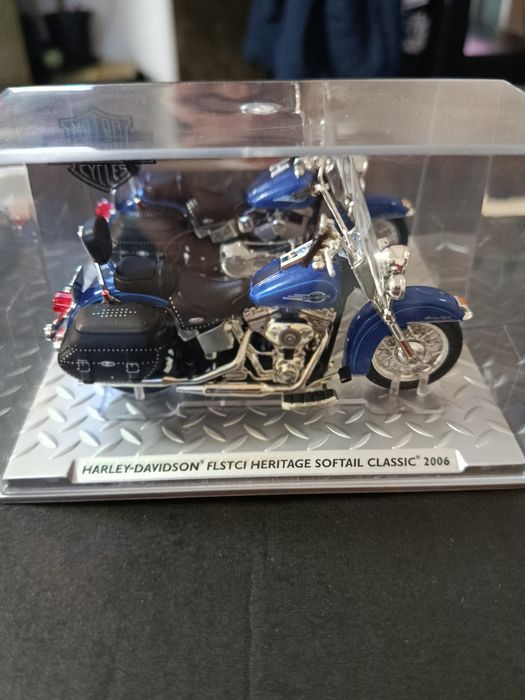 Колекционерски мотори размер 1/18