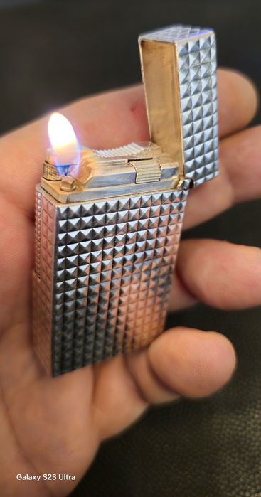 Сребърна запалка S.T.DUPONT