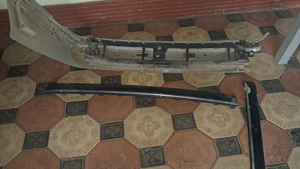 Накладка Задни бампер Мерс.210 рест.