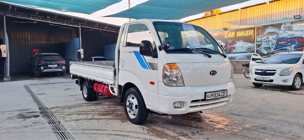 Kia Bongo 1.4 сотилади