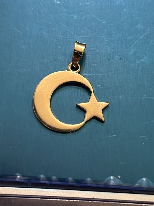 Златна висулка 14к