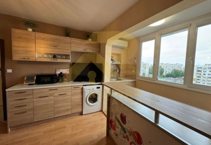 Продава се Тристаен апартамент в София, Обеля 2 - 65 кв.м за 1954 €/кв.м - Снимка #1