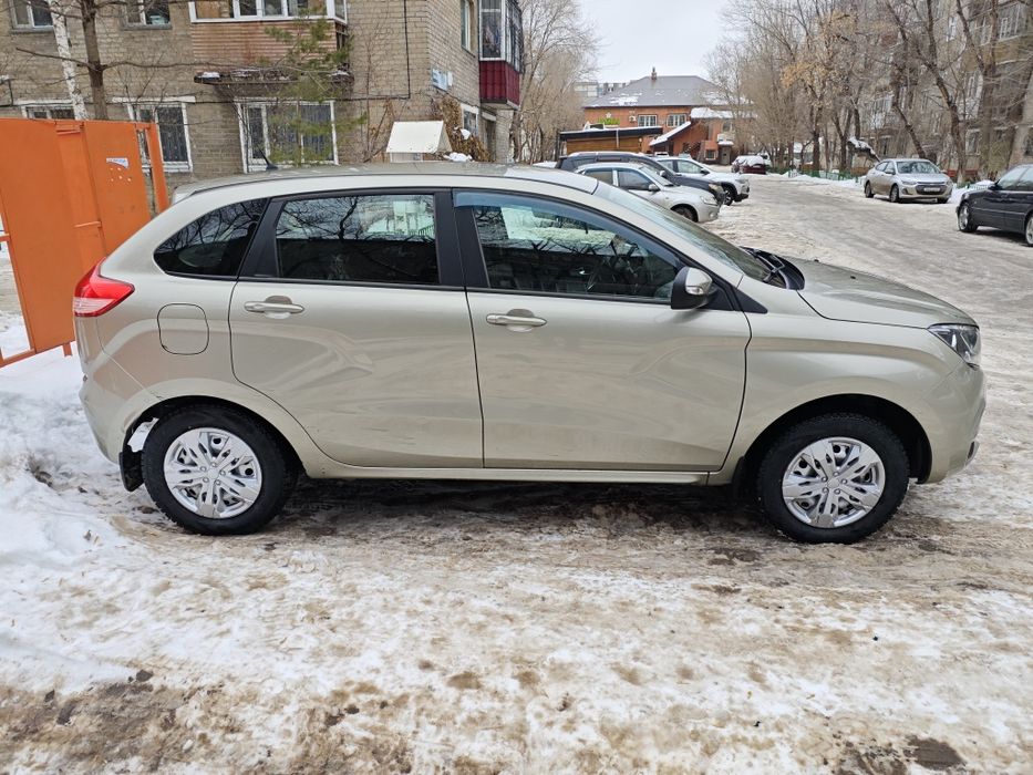 Продам Lada X-Ray