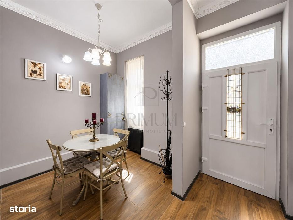 Piata Sfanta Maria, apartament 2 camere, cladire istorica — fotografia 1